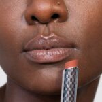 Alova Mesauda Milano Hydramorphosis Tinted & Plumping Lip Balm 105 Achieve 3.5g - Image 3