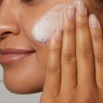 CeraVe Hydrating Cream-to-Foam Cleanser Ντεμακιγιάζ και Καθαριστικό Προσώπου 236ml - Image 3