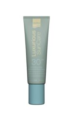 Intermed Luxurious SunCare Κρέμα Προσώπου Ημέρας με SPF30 για τους Ρύπους με Υαλουρονικό Οξύ 50ml