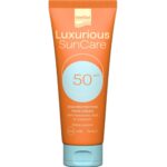 Intermed Suncare Summer Essentials Σετ με Αντηλιακό Προσώπου, Serum & Νεσεσέρ 1σετ - Image 3