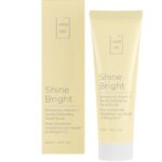 Lavish Care Shine Bright Refreshing Vitamin C Gentle Exfoliating Facial Scrub Πίλινγκ Προσώπου, 50ml - Image 2