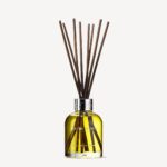 Molton Brown Re-charge Black Pepper Aroma Reeds Diffuser 150ml - Image 2