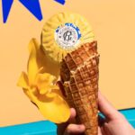 Roger&Gallet Vanille Soleil Αναζωογονητικό Σαπούνι με Κεχριμπαρένιο Λουλουδάτο Άρωμα, 100g - Image 2