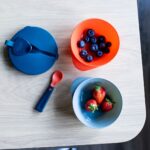 Tommee Tippee Σετ Μπoλ Φαγητού Με Προστατευτικό Καπάκι & Κουτάλι Γκρι⁄Πορτοκαλί 6m+(44671850) - Image 4