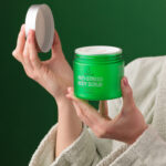 Youth Lab. Anti-Stress Blooming Garden Scrub Σώματος για Αποτοξίνωση & Ευεξία, 350g - Image 2